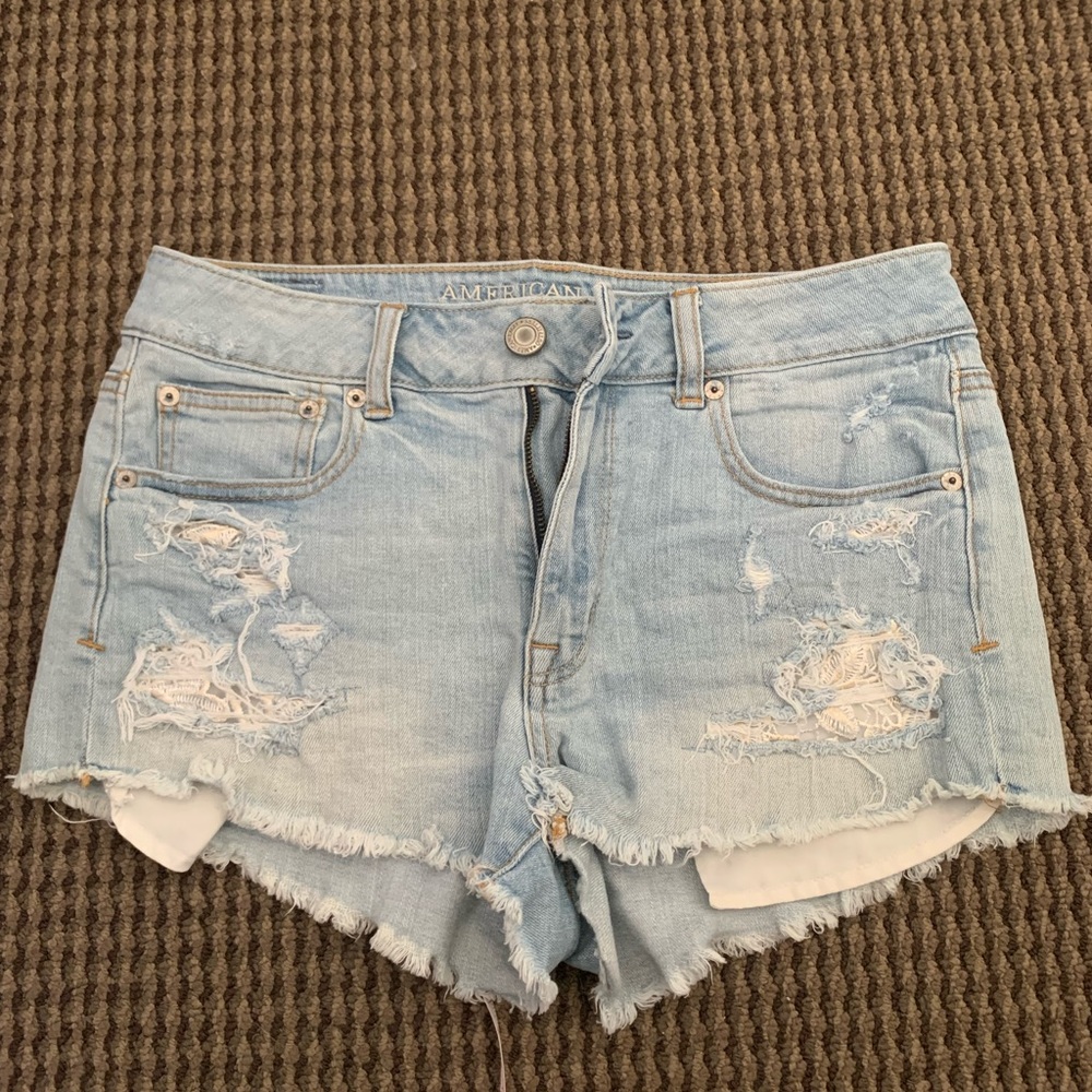American Eagle size 8 distressed denim shorts